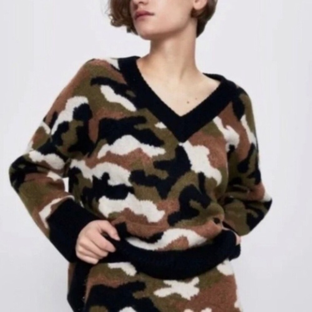 $79 ZARA Camouflage CHUNKY V-Neck Olive Brown Black OVERSIZED Sweater Sz Large